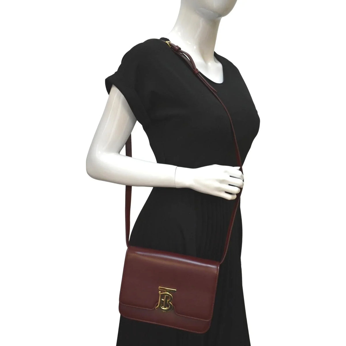 Tb Shoulder Pre-owned Red Leather BURBERRY Bag Lola