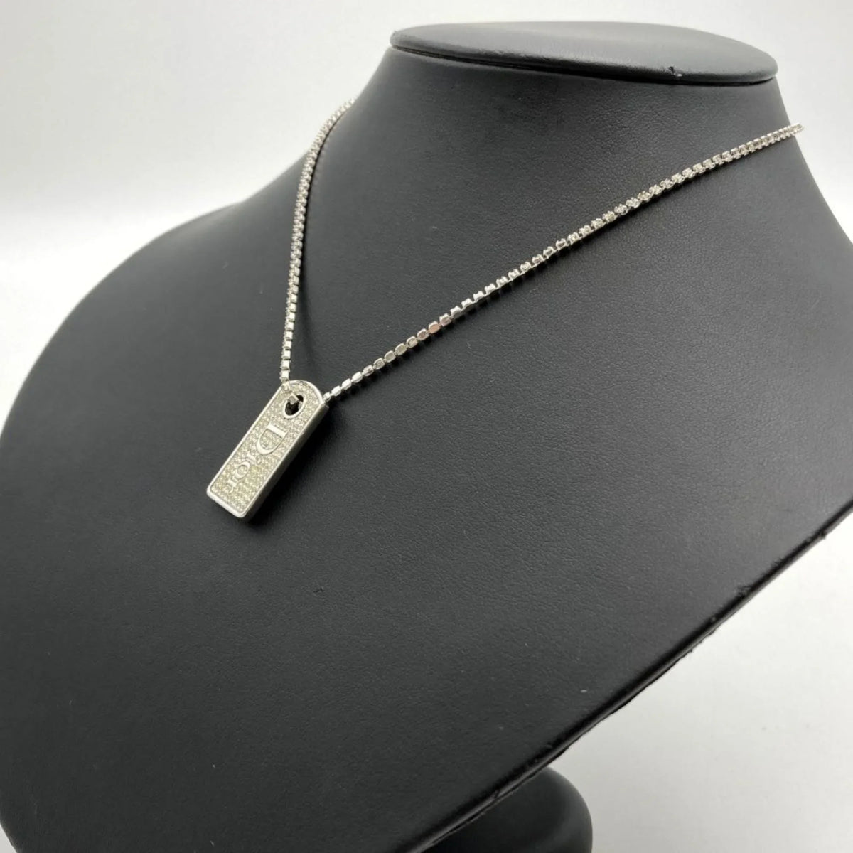 Pre-Owned Color Dior Christian (Good) IT1TZZH18V36 Silver Women's Rhinestone Necklace Plate