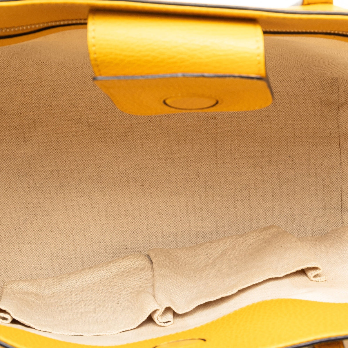 Tote (Good) Swing Medium Authenticated Bag Calf Leather Tote Yellow Unisex Pre-Owned