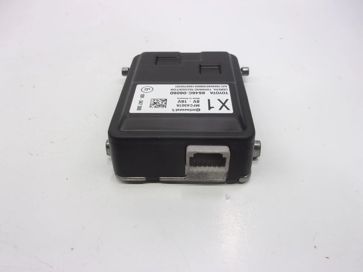 Departure Camry (Good) OEM 2019 Lane Camera ID 8646C-06060 View Pre-Owned Forward