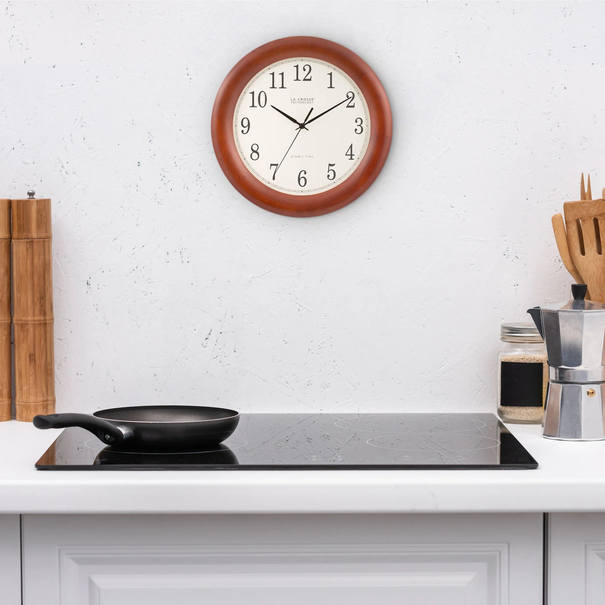 Crosse Cherry Wood Clock, Atomic Inch Technology Oak La 12.5 finish Analog WT-3122A-Int