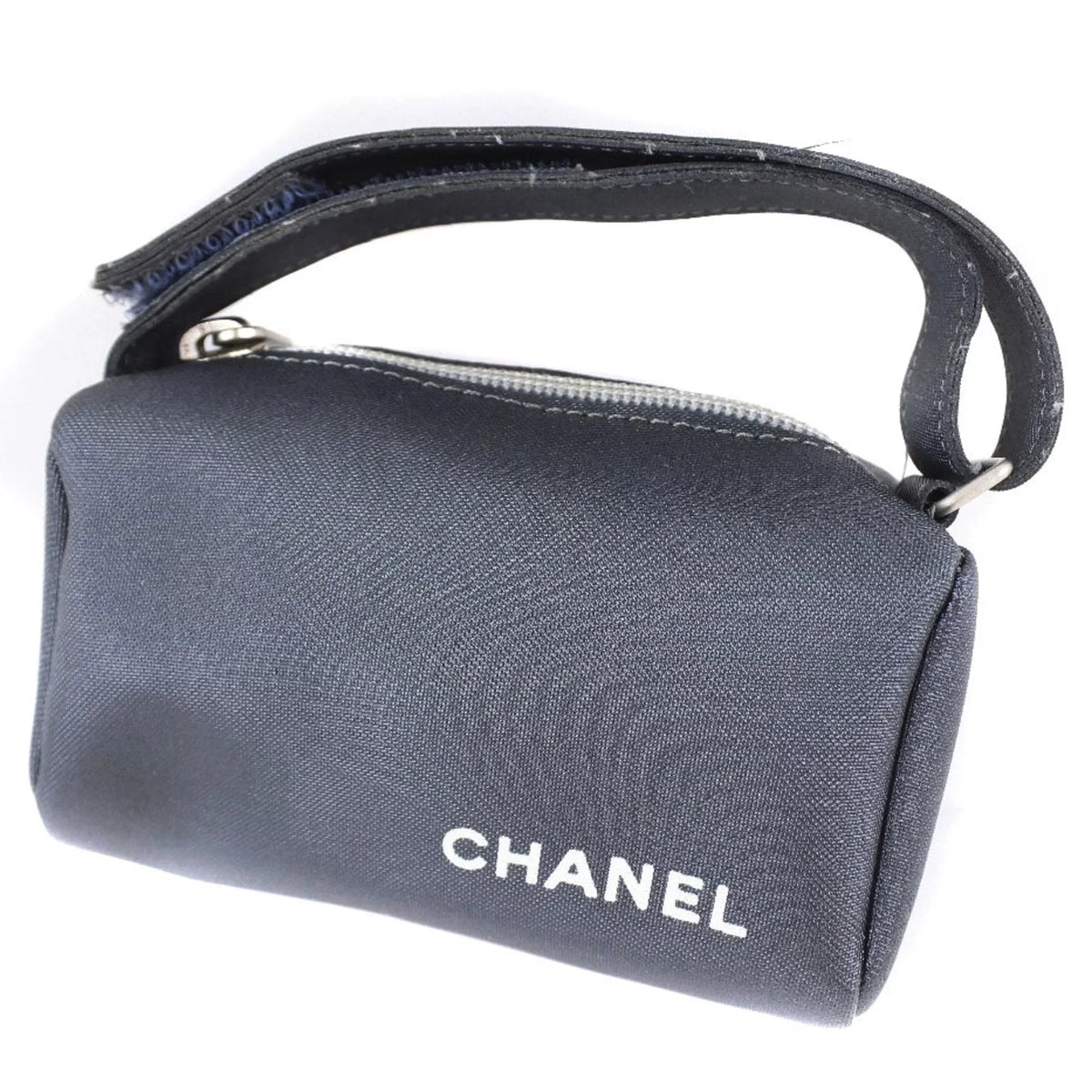 Gray (Fair) Pre-Owned Logo Nylon Vintage Ladies Pouch