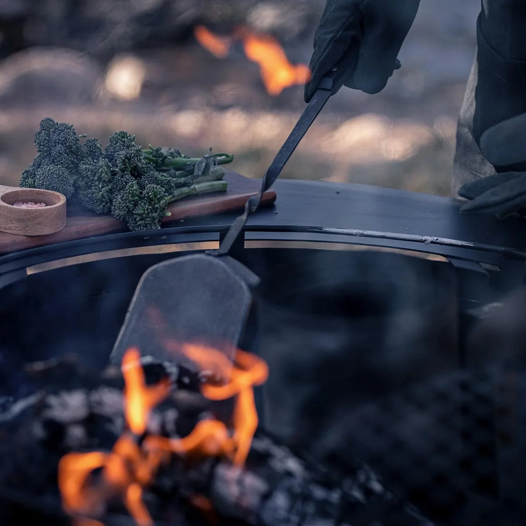 Shovel Barebones Cowboy Grill Coal