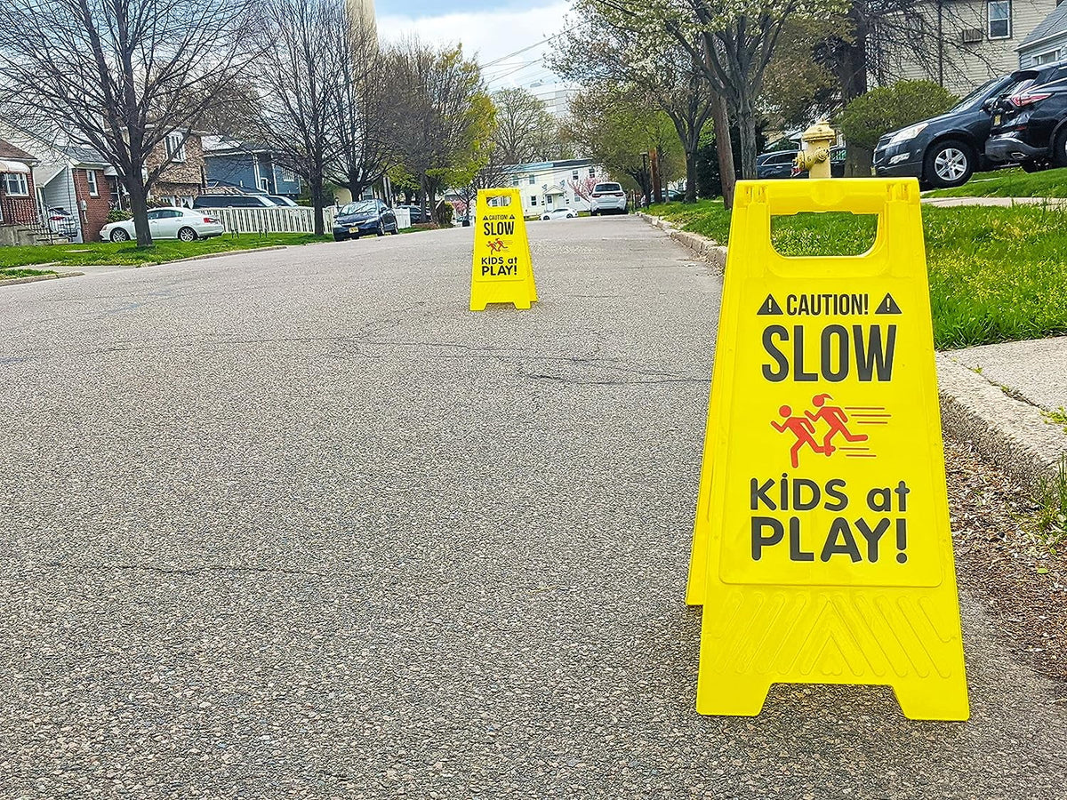 Signs, Double Carrying at Visibility Signs, - SciencePurchase High SLOW Color, Fold-Out by Standing Sided, Portable Handle Pack PLAY! Caution! with Yellow - 2 KIDS